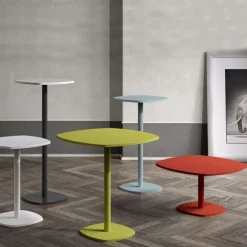 Perfecta Table Pour Petit Espace|Table De Cuisine*Circa Petite table de cuisine carrée aux bords arrondis avec pied central