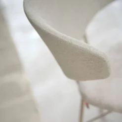 Mobitec Chaise De Salle à Manger|Fauteuil De Salon*Toro ® Fauteuil minimaliste cosy en tissu avec pieds en métal