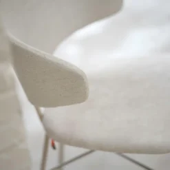 Mobitec Chaise De Salle à Manger|Fauteuil De Salon*Toro ® Fauteuil minimaliste cosy en tissu avec pieds en métal